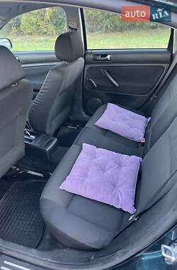 Седан Volkswagen Passat 2002 в 