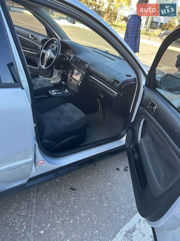 Універсал Volkswagen Passat 1999 в Чорноморську