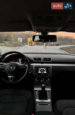 Універсал Volkswagen Passat 2013 в Хмельницькому