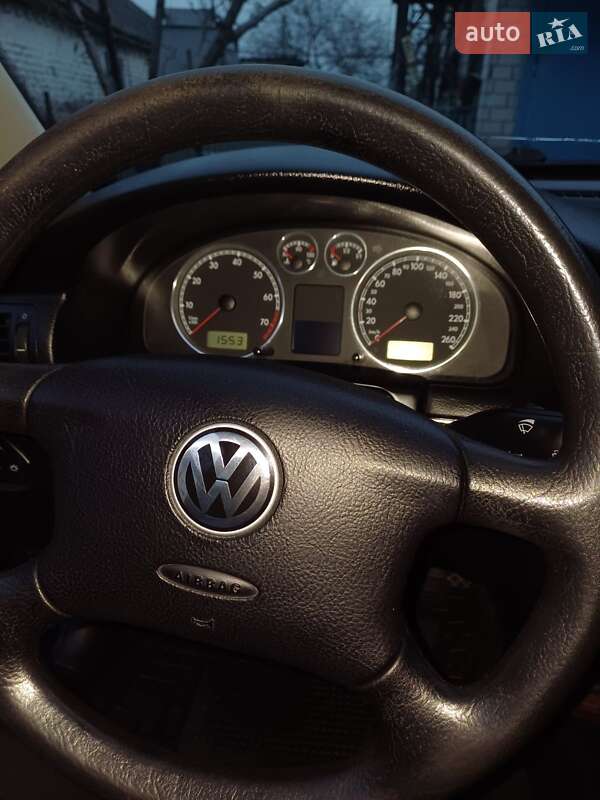 Седан Volkswagen Passat 2002 в Черкасах