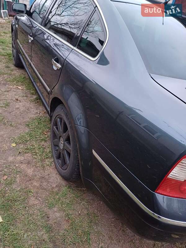 Седан Volkswagen Passat 2002 в Черкасах
