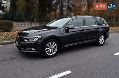 Універсал Volkswagen Passat 2018 в Запоріжжі