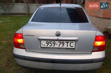 Седан Volkswagen Passat 1998 в Владимире