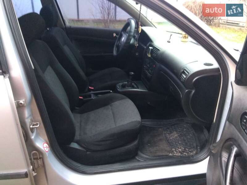 Седан Volkswagen Passat 1998 в Владимире