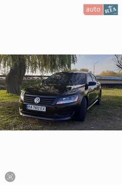 Седан Volkswagen Passat 2012 в Олександрії