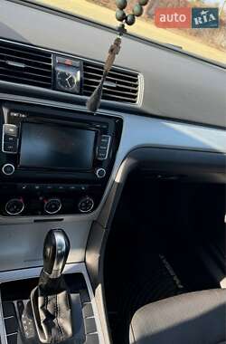 Седан Volkswagen Passat 2013 в 