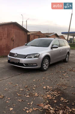 Универсал Volkswagen Passat 2012 в Луцке