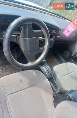 Универсал Volkswagen Passat 1990 в Змиеве