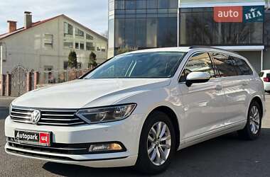 Универсал Volkswagen Passat 2014 в Львове