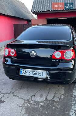 Седан Volkswagen Passat 2008 в Житомире