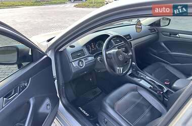 Седан Volkswagen Passat 2014 в Ровно