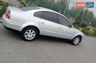 Седан Volkswagen Passat 2003 в Львові