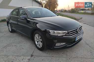 Седан Volkswagen Passat 2020 в Стрию