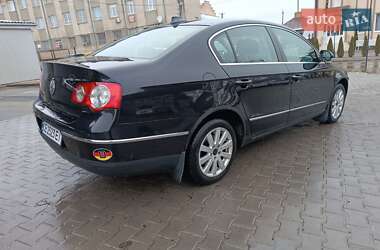 Седан Volkswagen Passat 2005 в Чернівцях