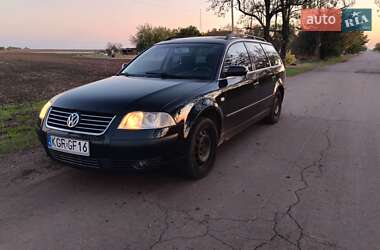 Универсал Volkswagen Passat 2003 в Великой Александровке