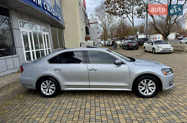 Седан Volkswagen Passat 2013 в Одессе