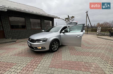 Универсал Volkswagen Passat 2012 в Коломые