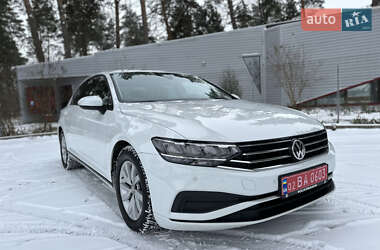 Седан Volkswagen Passat 2019 в Вінниці