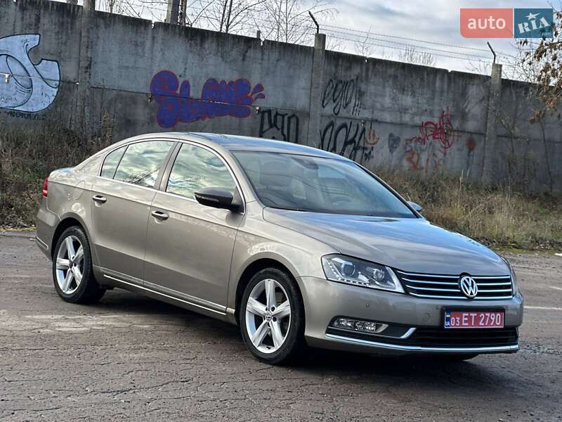 Универсал Volkswagen Passat 2013 в Луцке