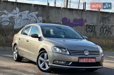 Универсал Volkswagen Passat 2013 в Луцке