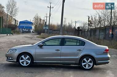 Универсал Volkswagen Passat 2013 в Луцке