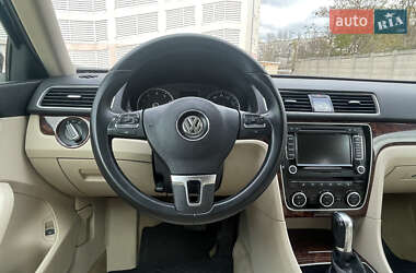 Седан Volkswagen Passat 2012 в Одессе