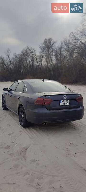 Седан Volkswagen Passat 2013 в Запорожье