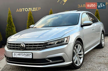 Седан Volkswagen Passat 2018 в Одессе