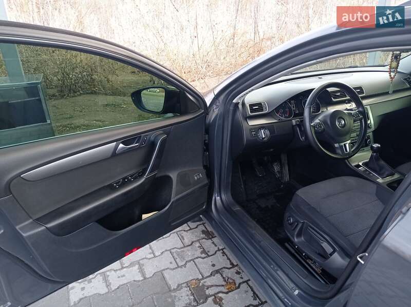 Универсал Volkswagen Passat 2011 в Полтаве