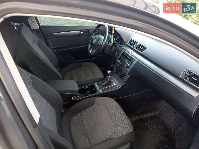 Универсал Volkswagen Passat 2011 в Полтаве