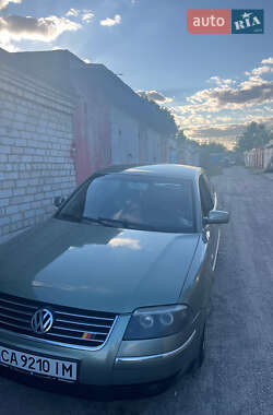 Седан Volkswagen Passat 2002 в Черкассах