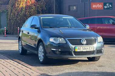 Седан Volkswagen Passat 2008 в Дніпрі