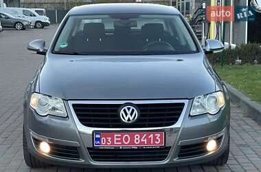 Седан Volkswagen Passat 2006 в Сарнах