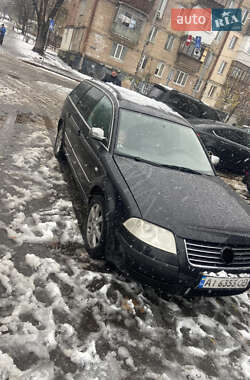 Универсал Volkswagen Passat 2002 в Киеве