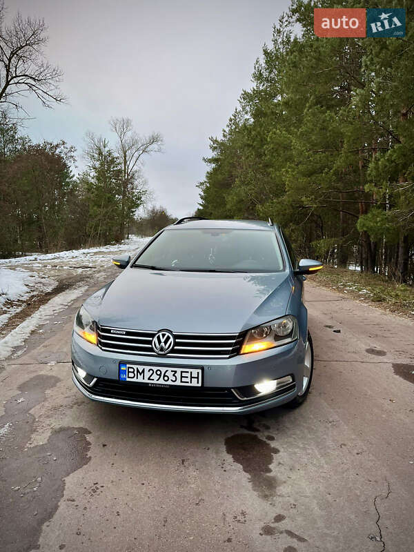 Універсал Volkswagen Passat 2011 в Конотопі