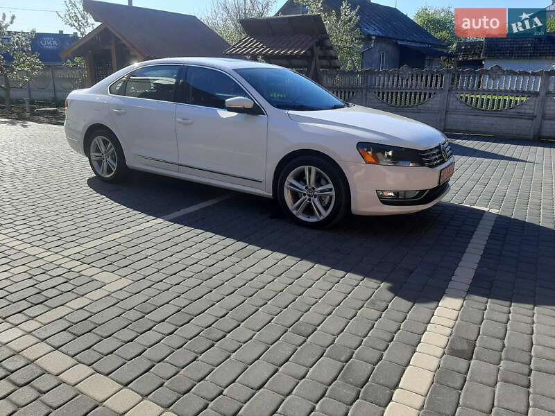 Седан Volkswagen Passat 2012 в Дубно