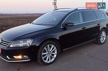 Универсал Volkswagen Passat 2010 в Ровно