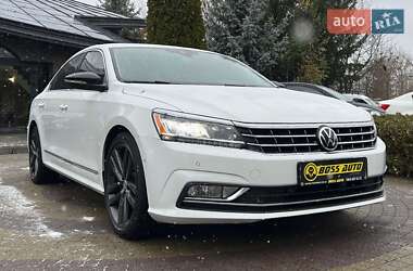 Седан Volkswagen Passat 2017 в Львове