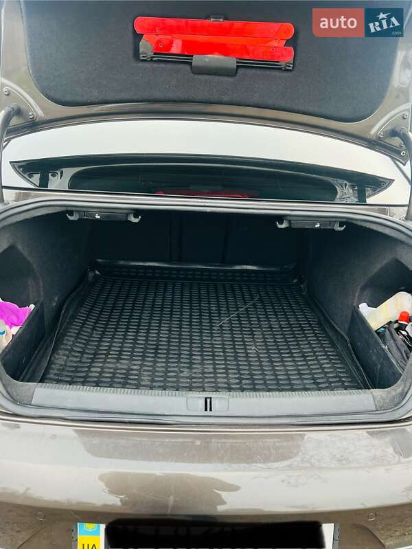 Седан Volkswagen Passat 2014 в Одесі