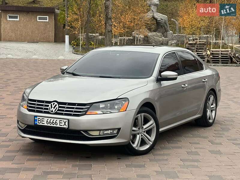 Седан Volkswagen Passat 2013 в Николаеве