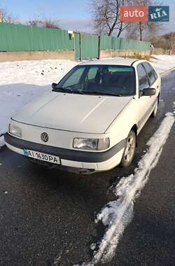 Седан Volkswagen Passat 1988 в Киеве