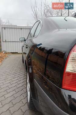 Седан Volkswagen Passat 2001 в Луцьку