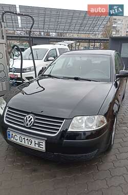 Седан Volkswagen Passat 2001 в Луцьку