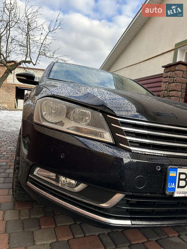 Універсал Volkswagen Passat 2012 в Чорткові