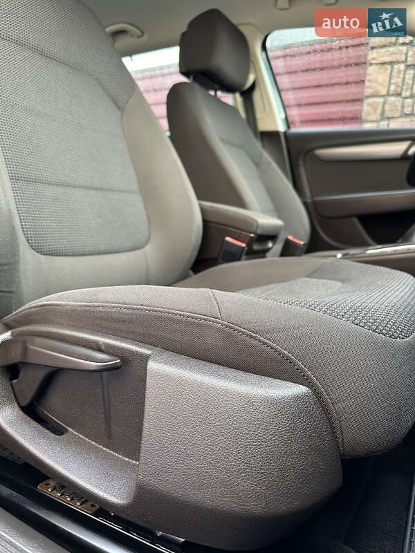 Універсал Volkswagen Passat 2012 в Чорткові