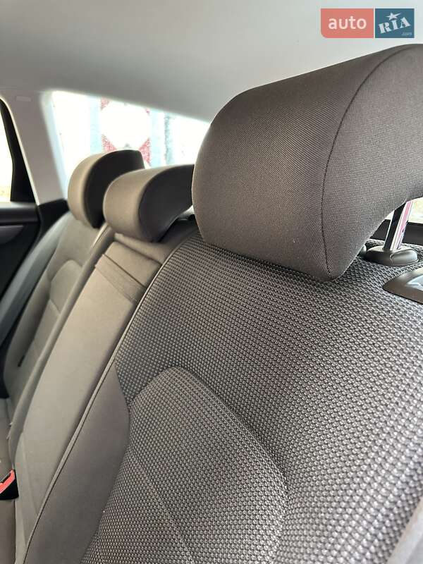 Універсал Volkswagen Passat 2012 в Чорткові