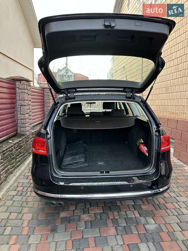 Універсал Volkswagen Passat 2012 в Чорткові