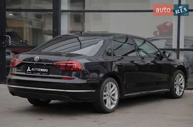 Седан Volkswagen Passat 2018 в Харькове