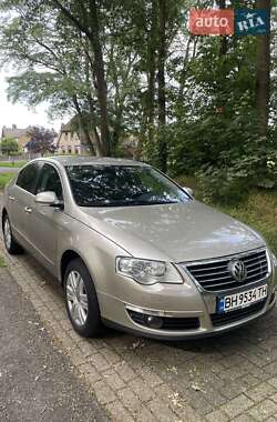 Седан Volkswagen Passat 2006 в Львове