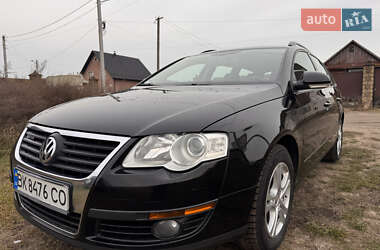 Универсал Volkswagen Passat 2009 в Сарнах